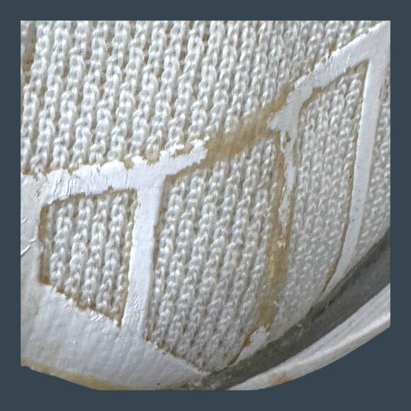 Brooks Adrenaline GTS 19 Shoes Womens 7 WIDE Running Sneakers Athletic White SEE - Picture 3 of 15